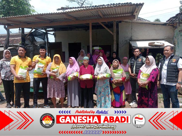 Jumat Berkah, Satreskrim Polresta Banyuwangi Salurkan Sembako untuk Warga Kurang Mampu