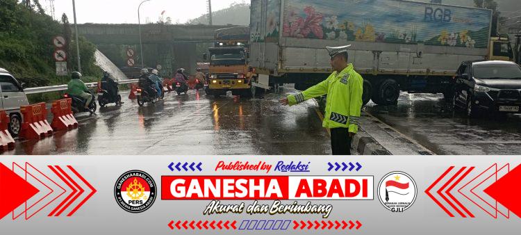 Kecelakaan beruntun terjadi di Exit Tol Bawen, Nihil korban jiwa.