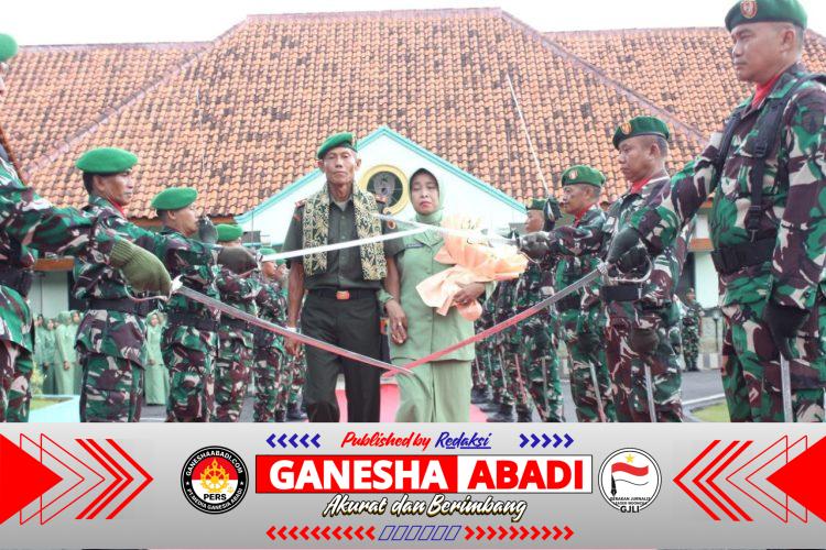 “Kodim 0825 Banyuwangi Gelar Pedang Pora: Mayor Arm Sutoyo Lepas Dinas dengan Kehormatan Tertinggi”