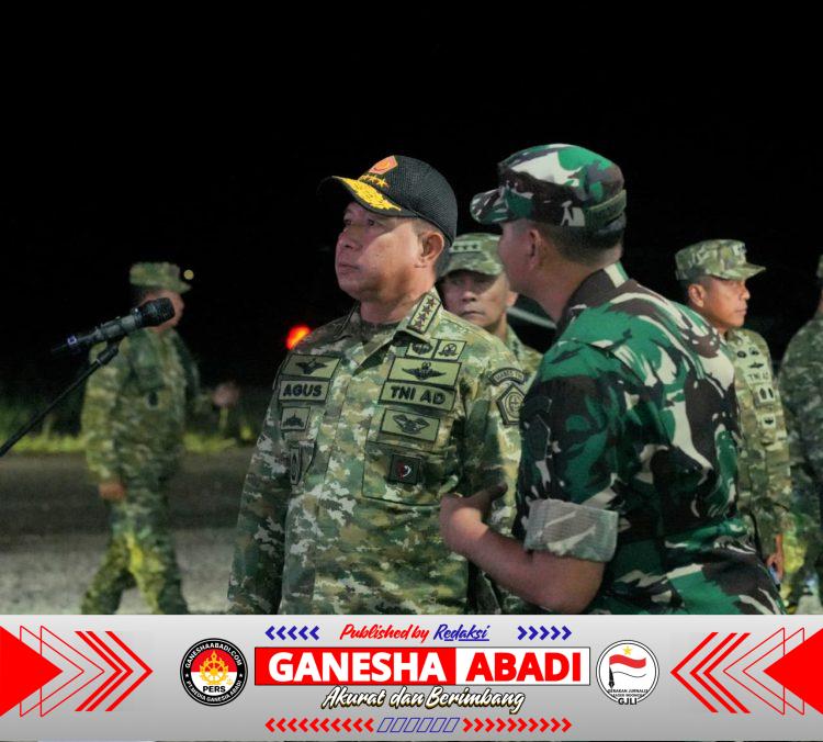 Panglima TNI Tinjau Latihan Terjun Malam di Bangka, Tingkatkan Kesiapsiagaan dan Pengamanan Wilayah