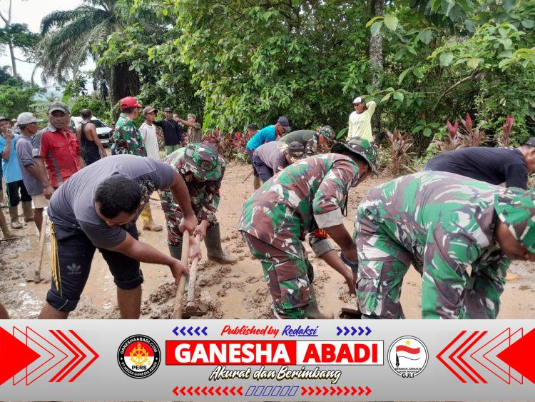 Kodim 0825 Banyuwangi Gerak Cepat Tangani Longsor di Gunung Gamping, Libatkan Ratusan Warga
