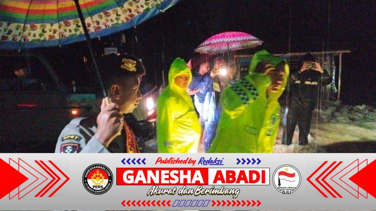 Banjir Rendam Surotrunan, Wakapolres Kebumen Turun Mengecek Lokasi