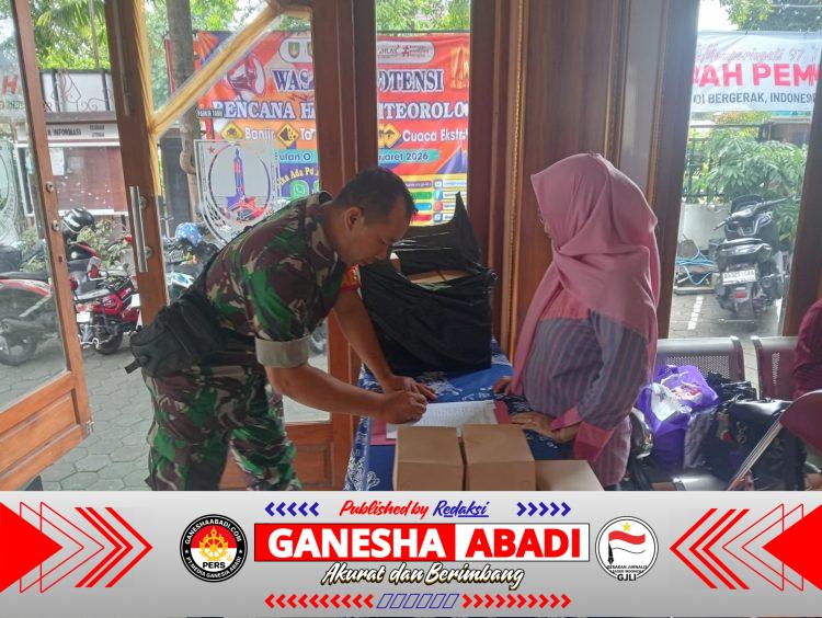 Babinsa Jayengan Dampingi Dulang Bareng dldi Wilayah Binaan