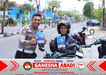 Satlantas Polres Gresik Gandeng Ojol Tekan Pelanggaran Lalu Lintas Saat Operasi Zebra Semeru 2025