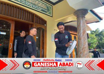 Jelang HUT Reserse Ke 78, Sat Narkoba  Polres Sragen Gelar Baksos Bersihkan Masjid  Syuhada