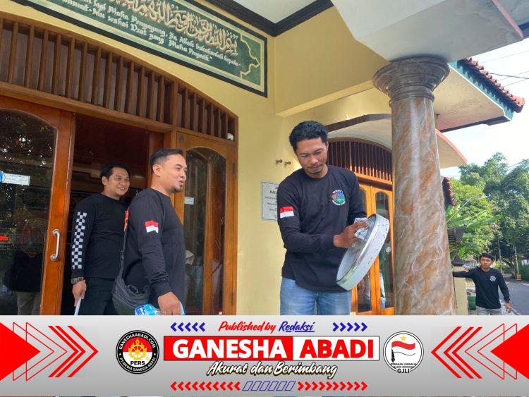 Jelang HUT Reserse Ke 78, Sat Narkoba  Polres Sragen Gelar Baksos Bersihkan Masjid  Syuhada