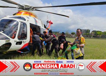 Helikopter AW169 Polri Terbangkan 358 Kg Bantuan ke Daerah Terisolasi di Aceh dan Sumut