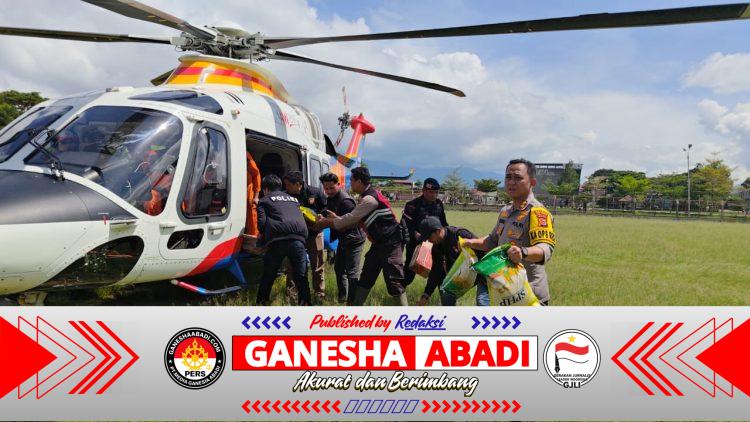 Helikopter AW169 Polri Terbangkan 358 Kg Bantuan ke Daerah Terisolasi di Aceh dan Sumut