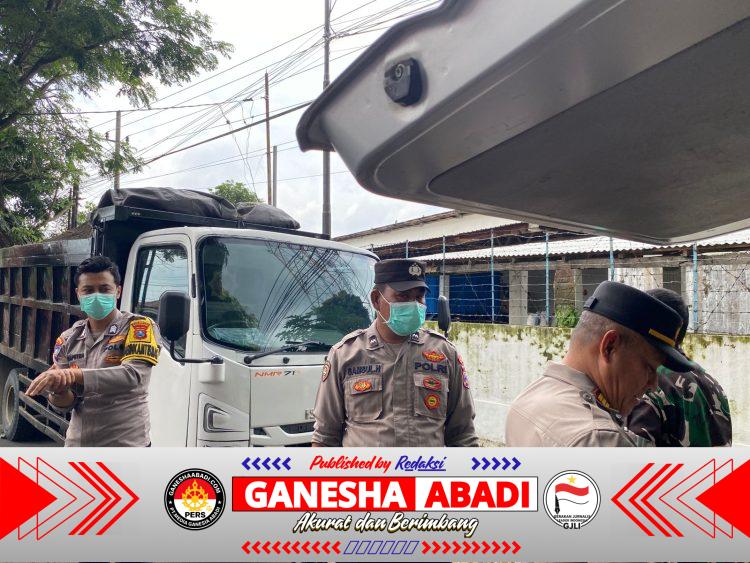 Sopir Dump Truk Bermuatan Pasir Ditemukan Meninggal Dunia di Jalan Raya Jember Banyuwangi