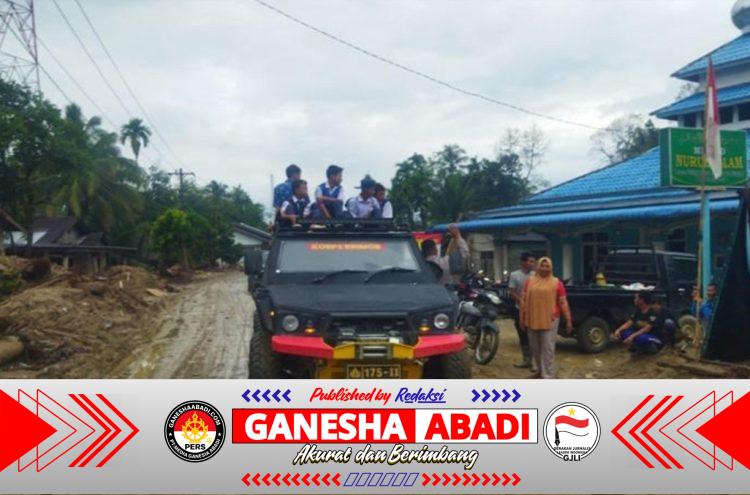 Polri Bantu Korban Bencana Sumbar: Pulihkan Jembatan, Akses Listrik hingga Air