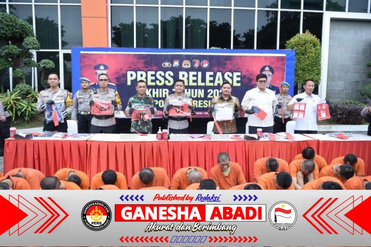 Akhir Tahun 2025, Polres Gresik Paparkan Kinerja: 136 Tersangka Kriminal, 204 Tersangka Narkoba