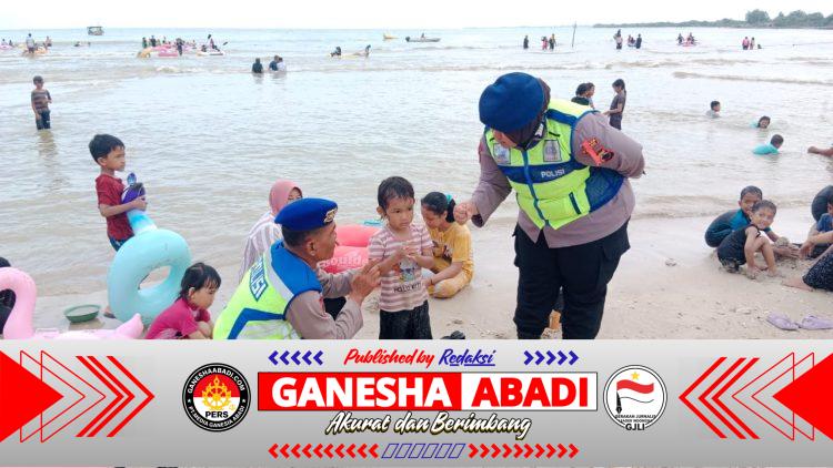 Petugas Operasi Lilin Candi Polres Jepara Gelar Pengamanan di Tempat Wisata