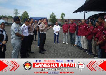 Pastikan Keselamatan Nataru, Ditlantas Polda Jatim Intensifkan Ramp Check Bus Pariwisata dan AKAP