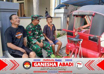 Babinsa Katonan Komsos dengan Pengayuh Becak, Pererat Kemanunggalan TNI dan Rakyat