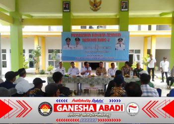 Pemkab Gresik Serahkan Bantuan Traktor ke Gapoktan Kedamean, Wabup Asluchul Arif Dorong Modernisasi Pertanian