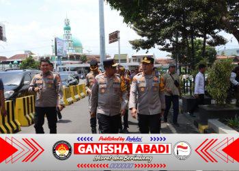 Kapolda Jatim, Gubernur Jatim, dan Pangdam V/Brawijaya Tinjau Kesiapan Pelabuhan ASDP Ketapang Hadapi Arus Nataru 2025/2026