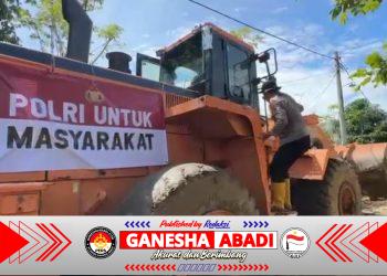 Kapolri Turunkan Alat Berat, Pemulihan Pascabanjir di Mutiara Timur Pidie Dipercepat