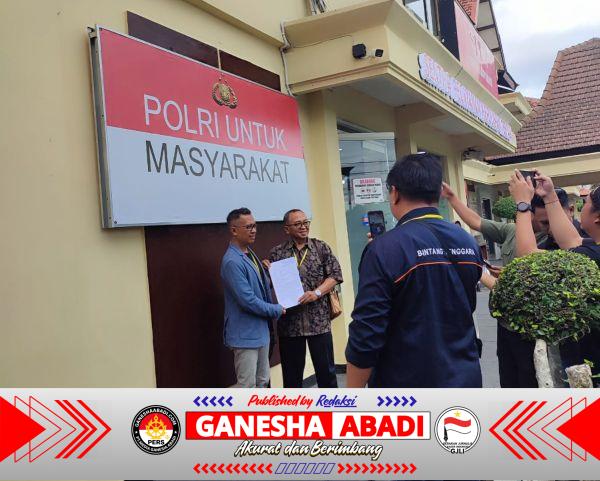 Diduga Kantor NTV Banyuwangi Dirantai Sepihak, Karyawan Tak Bisa Masuk, Laporan Resmi Masuk ke Polresta