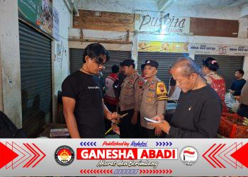 Polsek Tingkir Bersama Tim Inafis Polres Salatiga, Olah TKP Penemuan Jenazah Di Pasar Raya Salatiga