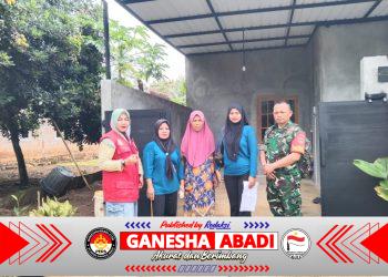 Babinsa Koramil 13/Nogosari Bersama Puskesmas Cegah DBD Lewat Pengecekan Jentik di Desa Glonggong