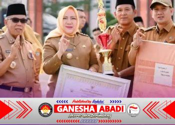 Desa Purwakarya dan Sugih Waras Terima Penghargaan dari Bupati Musi Rawas