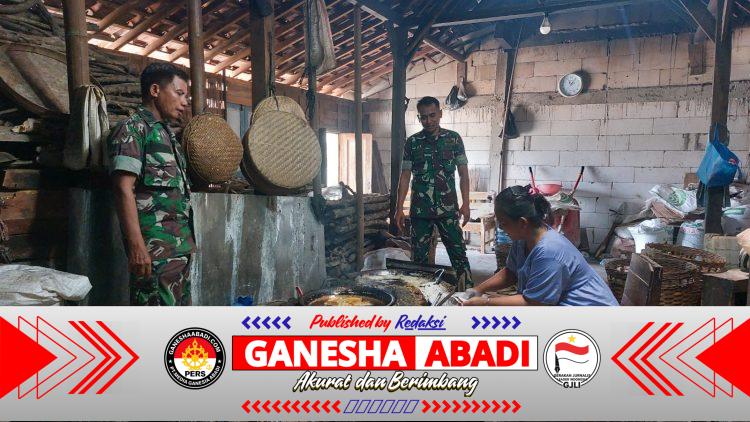 Babinsa Juwok Dampingi UMKM Tempe, Wujud Nyata TNI AD Dorong Kemandirian Ekonomi Desa