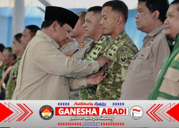 Presiden Prabowo Anugerahkan Tanda Kehormatan kepada Jajaran TNI Pendukung Swasembada Pangan Nasional