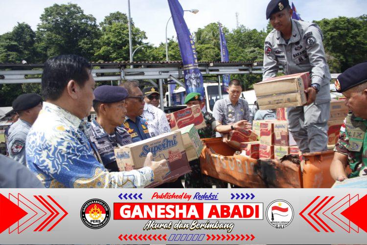 Bakamla RI Kerahkan KN Singa Laut-402 Salurkan Bantuan Banjir ke Siau