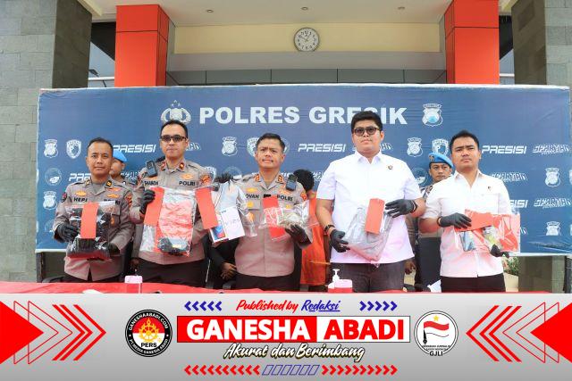 Polres Gresik Ungkap Aksi Brutal Gangster, Tiga Tersangka Ditangkap, Lima Masih DPO