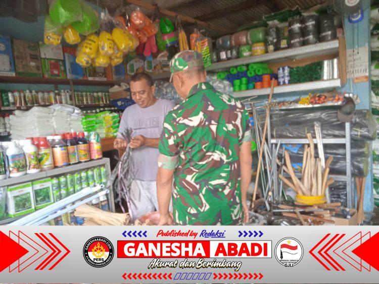 Babinsa Koramil Kemusu Cek Stok Pupuk dan Obat Pertanian, Pastikan Kebutuhan Petani Aman