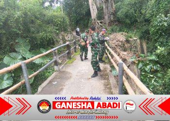 Babinsa Mojosongo Dampingi Zidam IV/Diponegoro Survei Lokasi Pembangunan Jembatan Desa