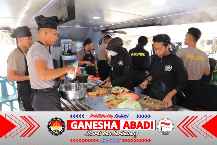 Hari ke-6 Latsitardanus 2026, Taruna Akpol Masak di Dapur Lapangan untuk Ratusan Warga Aceh Tamiang