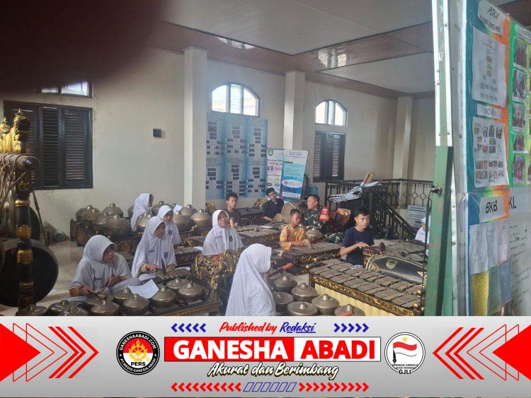 Babinsa Dampingi Latihan Gamelan, Bentengi Generasi Muda Surakarta dari Lunturnya Budaya Jawa