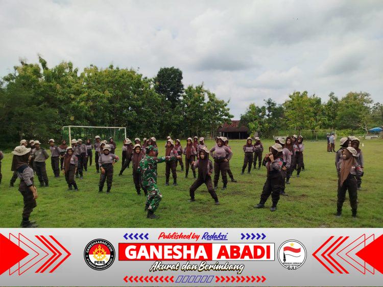 Babinsa Koramil Jenar Latih Bela Diri Siswa SMKN 1 Jenar, Bentuk Karakter Tangguh dan Disiplin