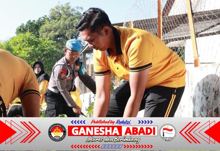 Polda Jatim Gelar Kerja Bakti Serentak Laksanakan Program Gerakan Indonesia Asri