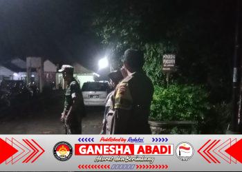 Patroli Malam Babinsa Sawit, Hidupkan Semangat Siskamling di Desa Gombang