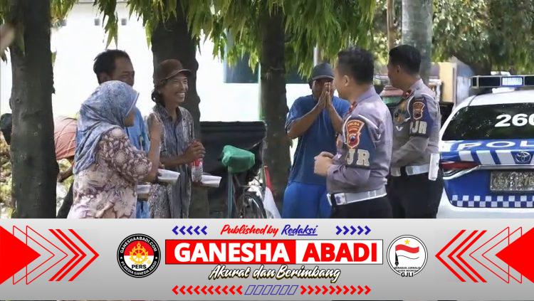 Momen Akrab Sopir dan Polantas, Sampaikan Pesan Keselamatan Sambil Lesehan dan Makan Siang Bareng