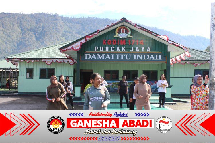 Senam Jum’at Sehat Bersama, Cara Ibu Persit Kodim 1714/Puncak Jaya Tampil Bugar Dan Sehat