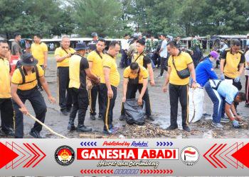 Aksi Bersih Pantai HPSN 2026, Sinergi Tiga Pilar dan Masyarakat Bersatu Jaga Pesisir
