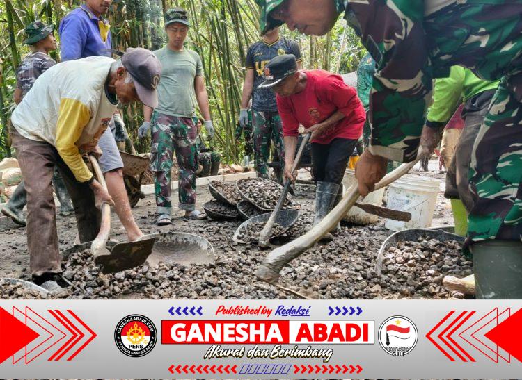 Tak Hanya Kendaraan Saja, Angkong Pun Terlihat Antri Dilokasi TMMD 127 Kodim Wonogiri