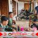 TNI Dekatkan Diri Dengan Warga Desa Kembang Di Sela Kesibukan TMMD 127