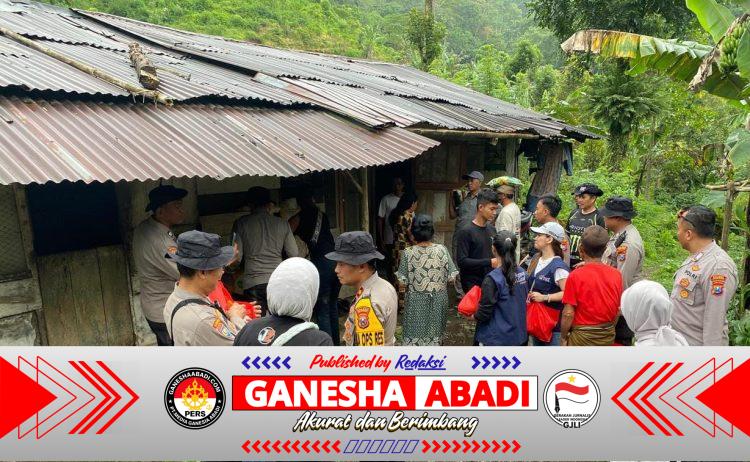 Polri Peduli : Medan Sulit dan Daerah Terpencil Tak Surutkan Polres Jember Salurkan Bantuan Untuk Warga