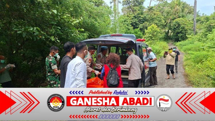 Sinergi TNI-Polri dan TN Alas Purwo Evakuasi Jenazah Tanpa Identitas di Pantai Plengkung