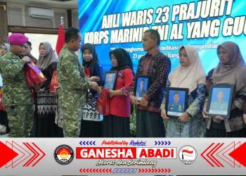 Wujud Empati, Panglima TNI Hadir Kuatkan Keluarga Prajurit Marinir yang Gugur