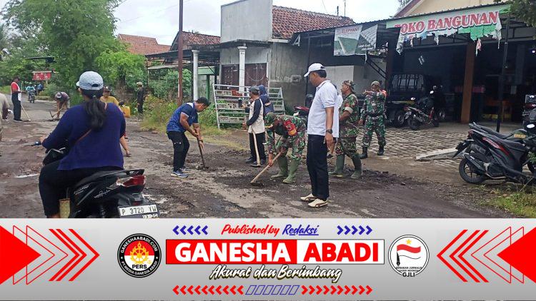 Babinsa Koramil Pesanggaran Hadir Acara Musdes Realisasi APBDes Tahun 2025 Desa Kandangan