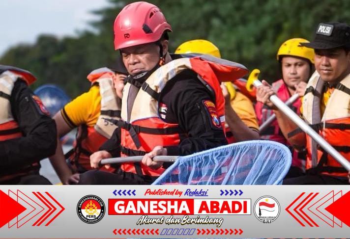 Gerakan Nasional ASRI: Polrestabes Surabaya Bersihkan Kawasan Jembatan Merah