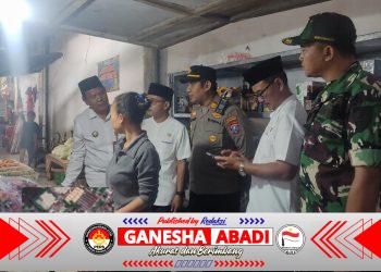 Pastikan Harga Sembako Stabil, Forpimka Sempu Tinjau Pasar Desa Gendoh
