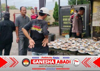 Dapur Berkah Ramadan Polsek Pakal: 600 Porsi Buka Puasa untuk Warga di Surabaya