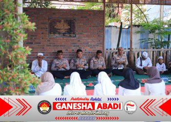 Ramadhan Penuh Berkah, Satlantas Polres Gresik Santuni Anak Yatim Roudlotul Hikmah