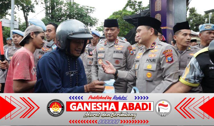 Ramadan Berkah, Kapolda Jatim Berbagi Takjil dan Buka Puasa Bersama Elemen Masyarakat